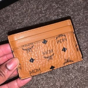 AUTHENTIC MCM CARD CASE IN COGNAC VISETOS